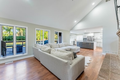 120 Pratt Blvd, Roselle, IL 60172 - photo 7