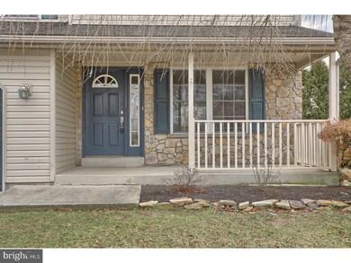 631 Frederick St, Reading, PA 19608 - photo 2