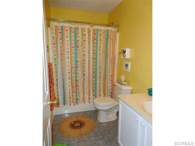 Tub & shower combo.