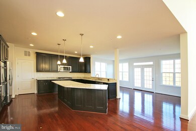 13109 Hunters Ridge Ln, Bowie, MD 20721 - photo 4