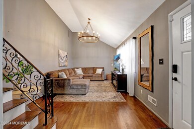 27 Chestnut Ridge Rd, Holmdel, NJ 07733 - photo 2