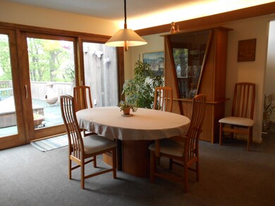 Dining Rm
