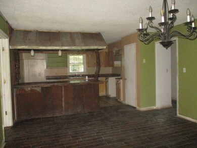 1809 Antioch Rd, Albany, GA 31705 - photo 6