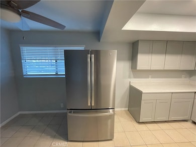 5301 E Waverly Dr unit 212, Palm Springs, CA 92264 - photo 3