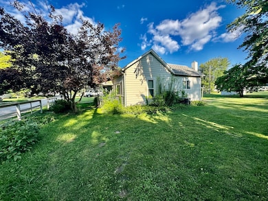 916 Union St, Covington, IN 47932 - photo 7