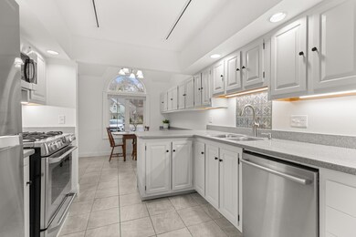 Eat in Kitchen