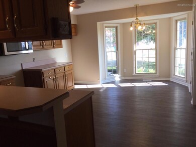 112 Sunrise Ct, Shepherdsville, KY 40165 - photo 7