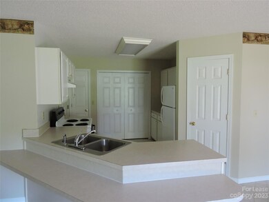 700 Brookside Camp Rd, Hendersonville, NC 28792 - photo 4