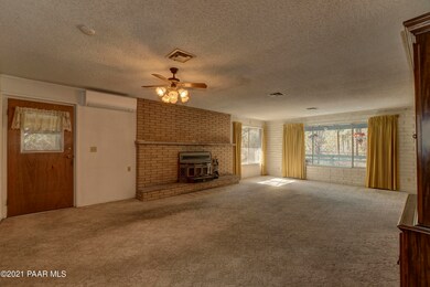 006_Living Room