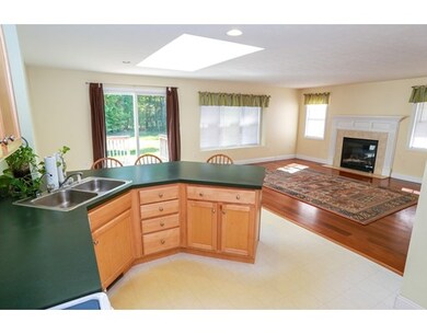 27 Meditation Ln unit 27, Lancaster, MA 01523 - photo 4