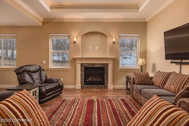005_2023.11.27 . 650 N Sandbar Cir
