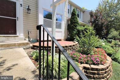5 Willow Spring Ct, Germantown, MD 20874 - photo 2