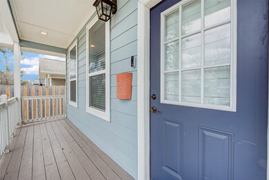 921 Kern St, Houston, TX 77009 - photo 4