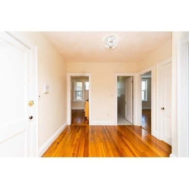 308 Washington Ave unit 4, Chelsea, MA 02150 - photo 2