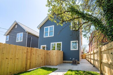 1432 Oak Street 006