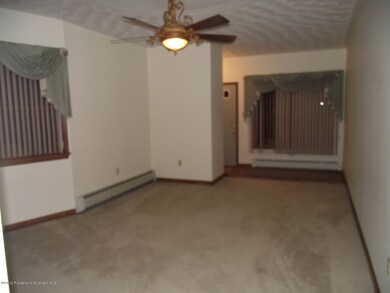 1520 Schlager St unit 1522, Scranton, PA 18504 - photo 4