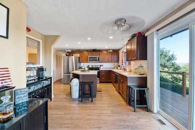 6251 Ventura Ln, Central Point, OR 97502 - photo 4