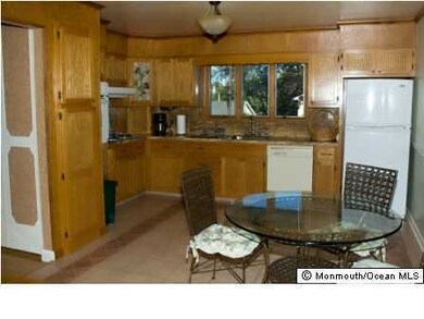 14 Kerry Dr, Hazlet, NJ 07730 - photo 4