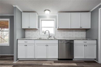 1200 E Cutshall Rd, Scottsburg, IN 47170 - photo 7