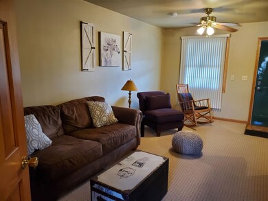 325 Clark 2c St, Utica, IL 61373 - photo 5