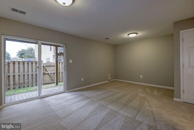 6731 Emmanuel Ct, Gainesville, VA 20155 - photo 7