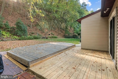 310 4th St, Reading, PA 19607 - photo 6