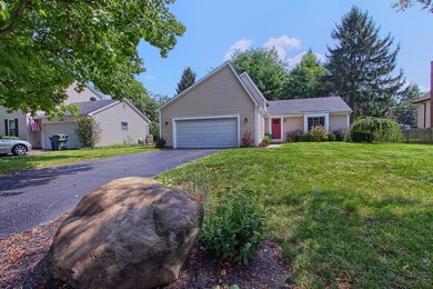 7546 Saunderlane Rd, Columbus, OH 43235 - photo 3