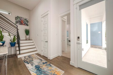 808 Fisher St unit J, Houston, TX 77018 - photo 4