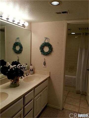 Master Bath Room No 1
