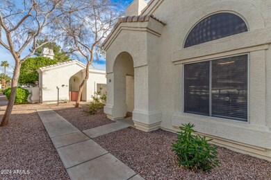 2100 W Lemon Tree Place unit 18, Chandler, AZ 85224 - photo 2