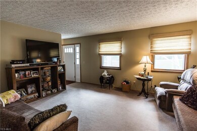 2063 W Nimisila Rd, New Franklin, OH 44216 - photo 4