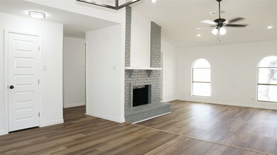 2009 Clark Trail, Grand Prairie, TX 75052 - photo 5