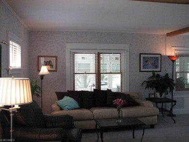 23x13 Living Room perfect for entertaining!