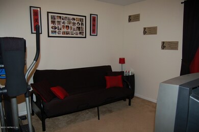 952 Aries Rd W, Jacksonville, FL 32216 - photo 7