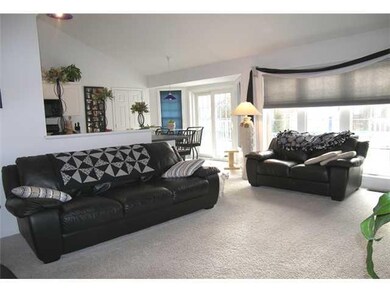 Great Room Beautiful, open floor plan with vaulted