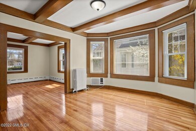 Living Rm to Dining Rm