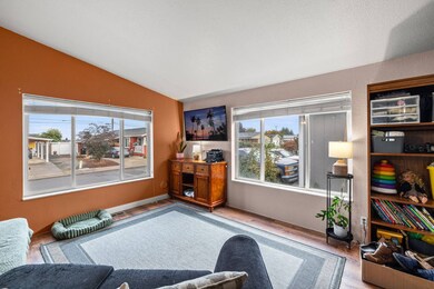 11105 Main St NE unit 14, Donald, OR 97020 - photo 3