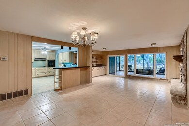 25603 Broad Oak Trail, San Antonio, TX 78255 - photo 4