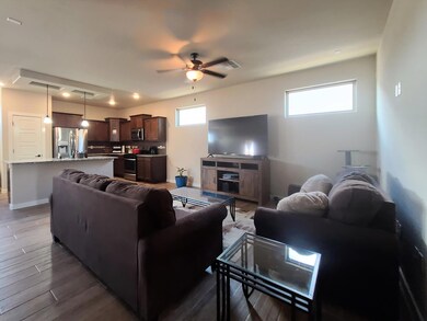 916 Muffleson St, El Paso, TX 79928 - photo 6