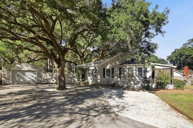 2206 Beck St, Georgetown, SC 29440 - photo 3