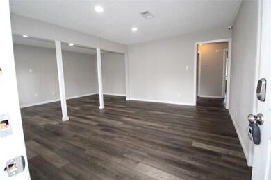 7310 Sterlingshire St, Houston, TX 77016 - photo 7