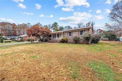 717 Holly Dr, Asheboro, NC 27205 - photo 3