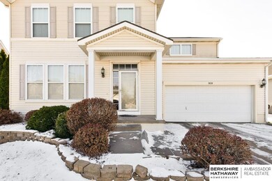 909 Port Royal Dr, Papillion, NE 68046 - photo 3