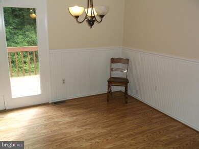 11915 Susan Ln, Lusby, MD 20657 - photo 4