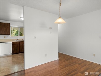 6102 Glen Mary Ln SE unit A/B, Lacey, WA 98503 - photo 5