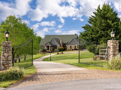 93 Plantation Dr, Asheville, NC 28806 - photo 4