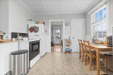 427 A&B Court St, Plymouth, MA 02360 - photo 5