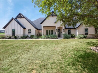 705 Hidden Branch Ln, Azle, TX 76020 - photo 3