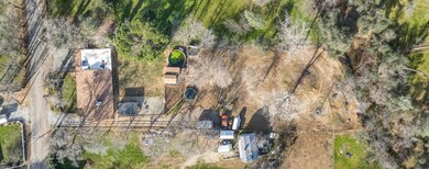 10173 Salmon Creek Rd, Redding, CA 96003 - photo 4