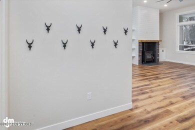 05-Front Entry_DMD_8435